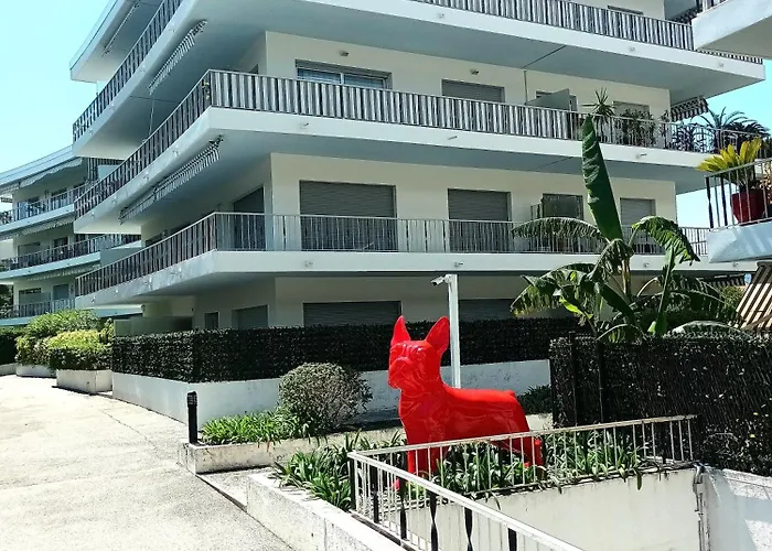 Les Oliviers Big Terrace&pool Comfy Apartament